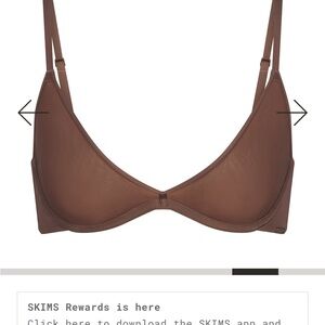 SKIMS weightless scoop bra